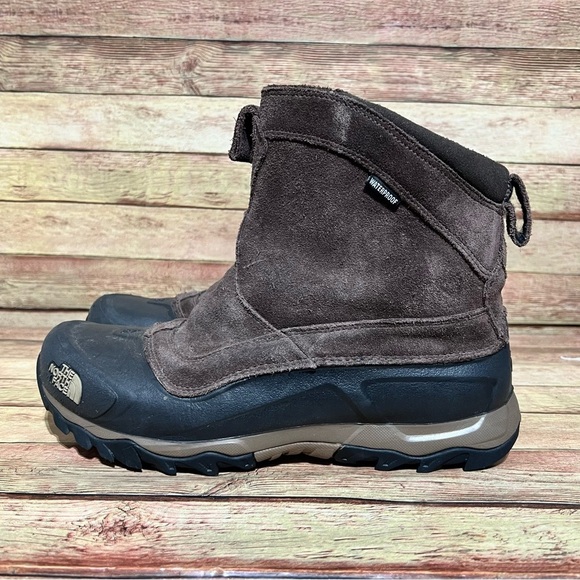 The North Face Chilkat lll Insulated Waterproof Boots - Picture 1 of 10